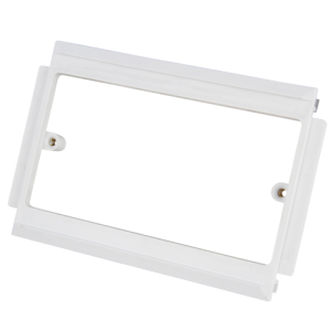 2 Gang Maxi Trunking Socket Plate White