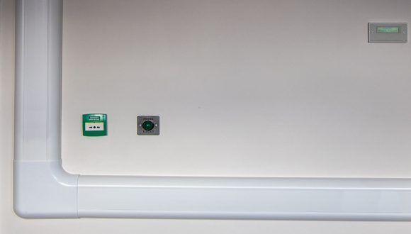 Merdian-dado-trunking_6677